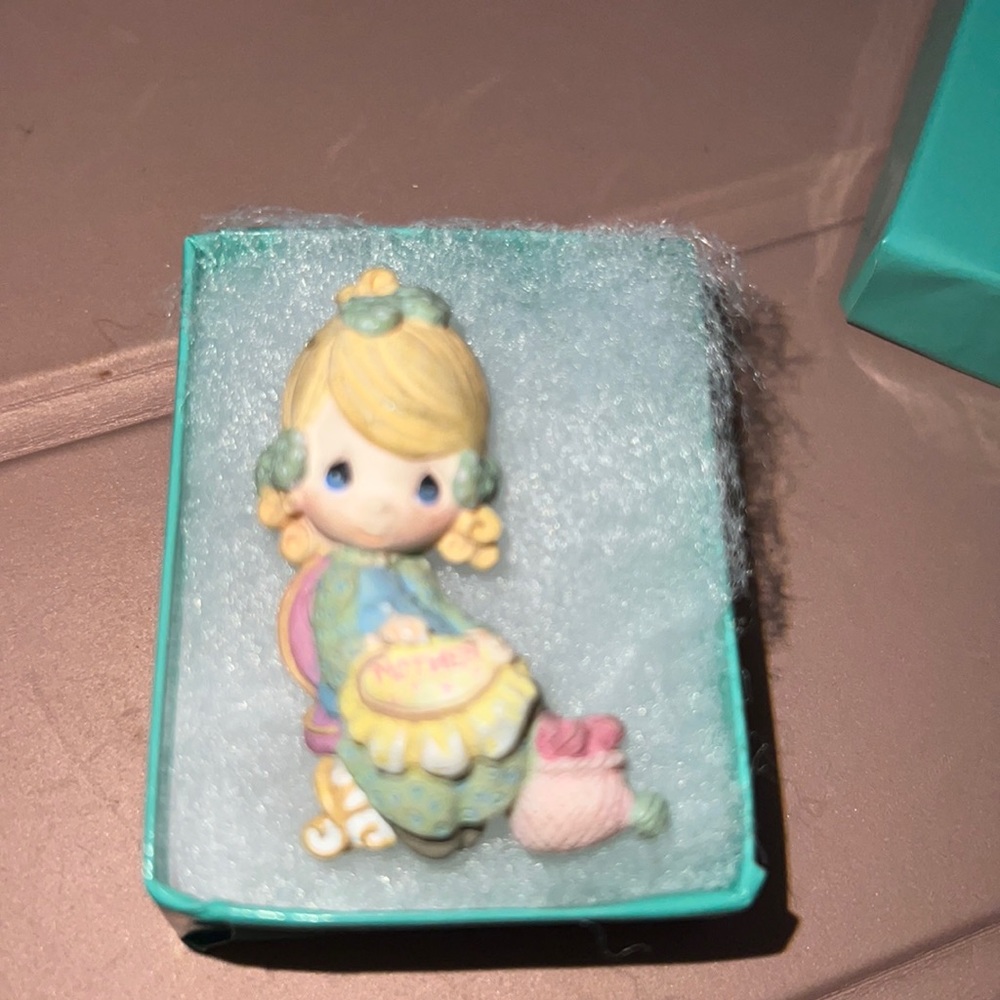 Collectible precious moments Limited addition pin